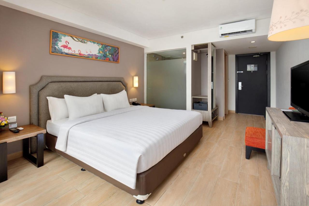 Harper Kuta Hotel By Aston Legian Εξωτερικό φωτογραφία